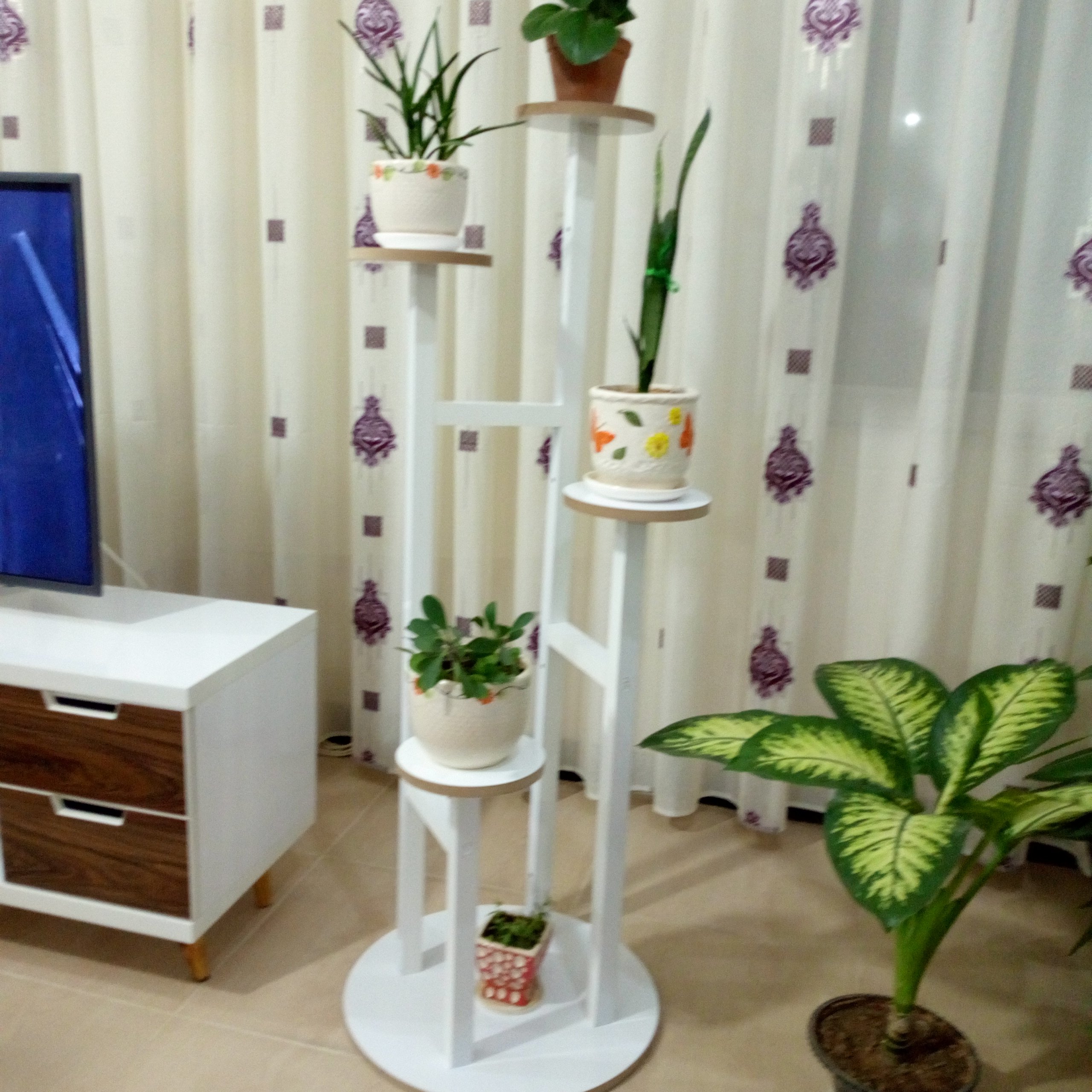 استند گل مدل ایستاده شیک و منحصر به فرد طراحی شیک و محکم