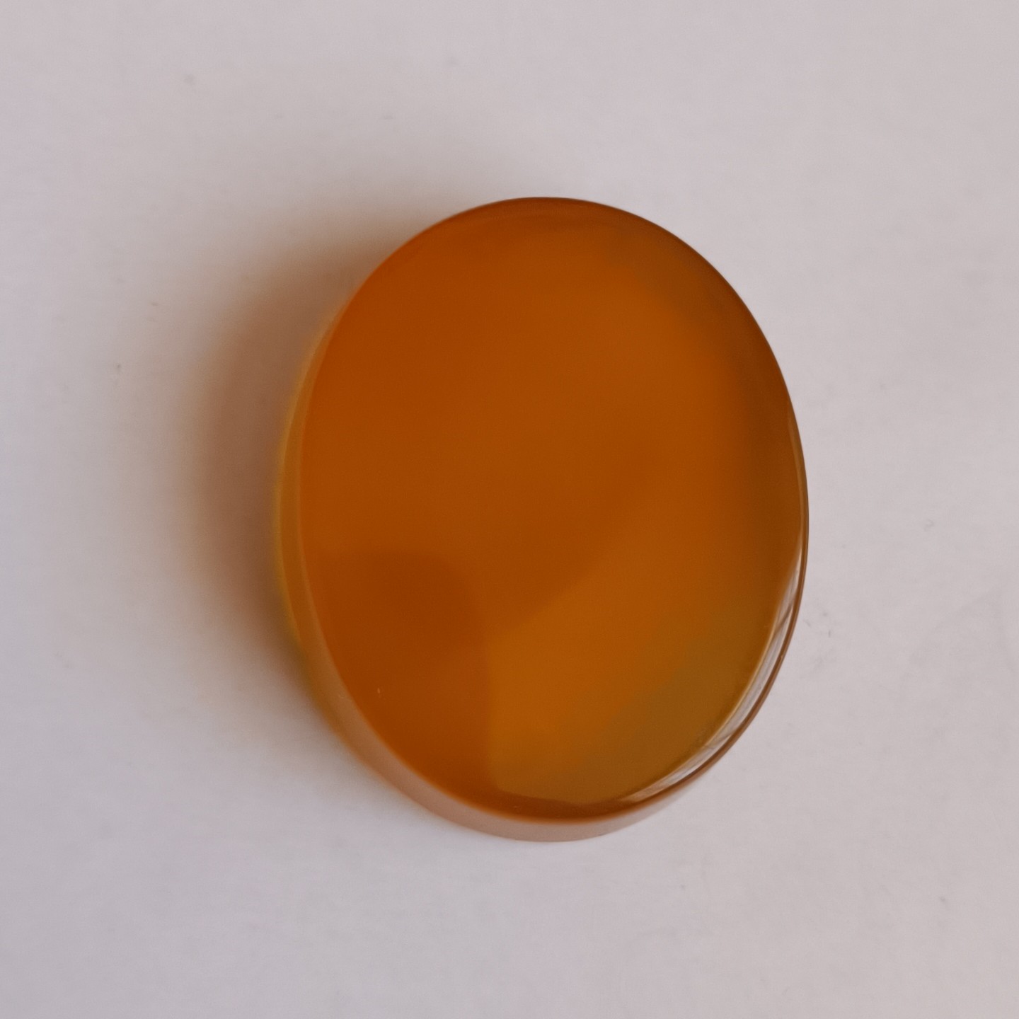 سنگ عقیق زرد درشت طبیعی کد4 و بسیار با کیفیت دارای رنگ زیبا همراه با رگه های زنبوری و خوش بافت