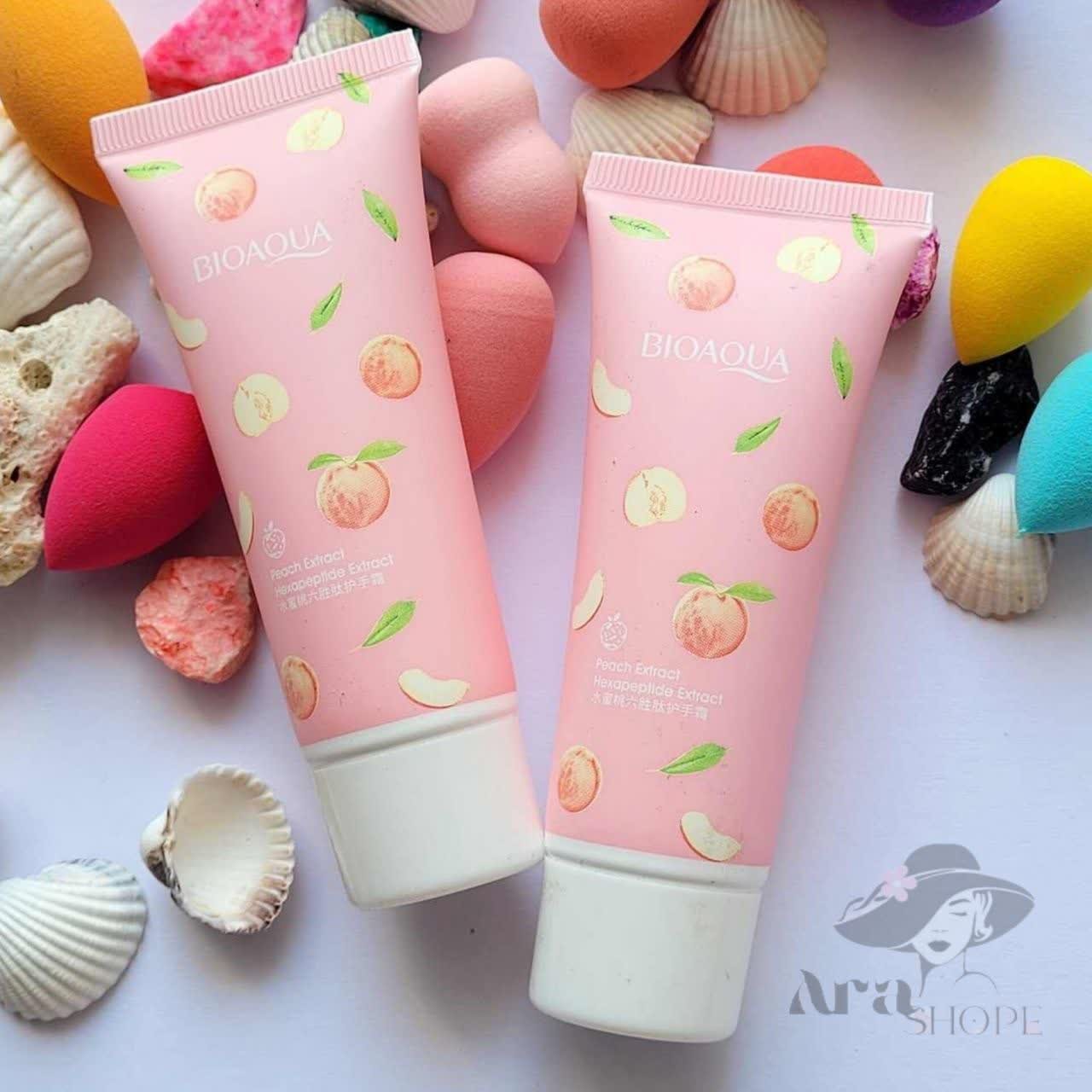 کرم آبرسان دست با عصاره هلو، حاوی آمینو اسید، نرم کننده و آبرسان پوست دست، رفع خشکی و ترک دست، لطفا حتما موجودی بگیرید. 