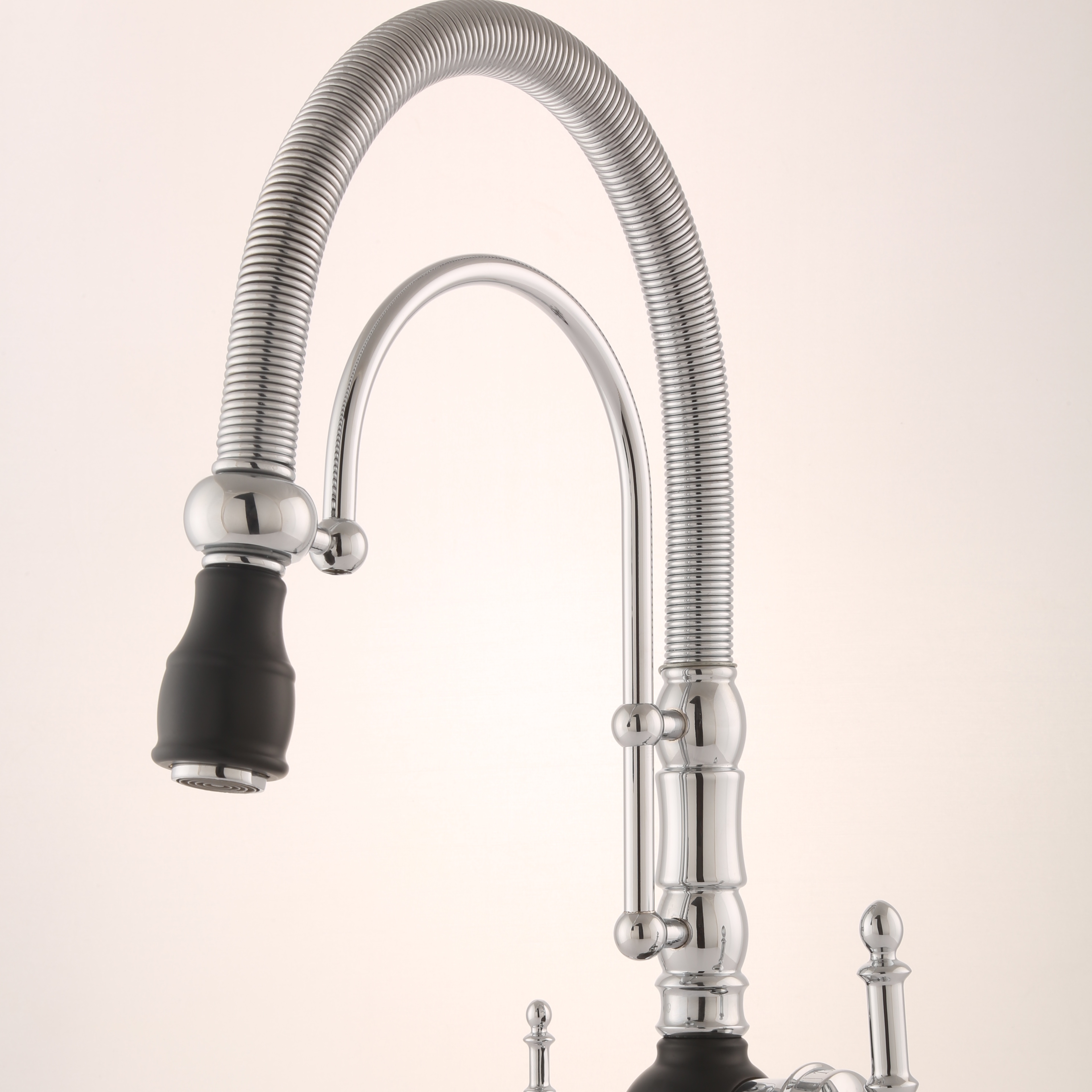 شیرآلات ترک سو ظرفشویی دومنظوره مدل آیسو مشکی کروم