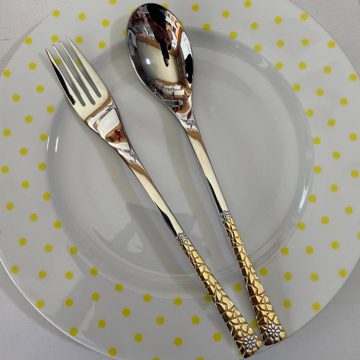 قاشق و چنگال  120 پارچه مدل سنگی دهانه اروپایی (پس کرایه)