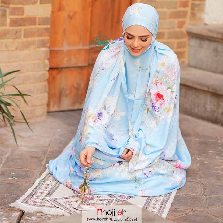 اطلاعات ، قیمت و خرید چادر نماز کیسه ای مقنعه سر خود طرح گل زمینه آبی کد MS09