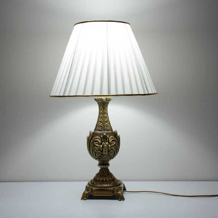 آباژور رومیزی مدل درباری