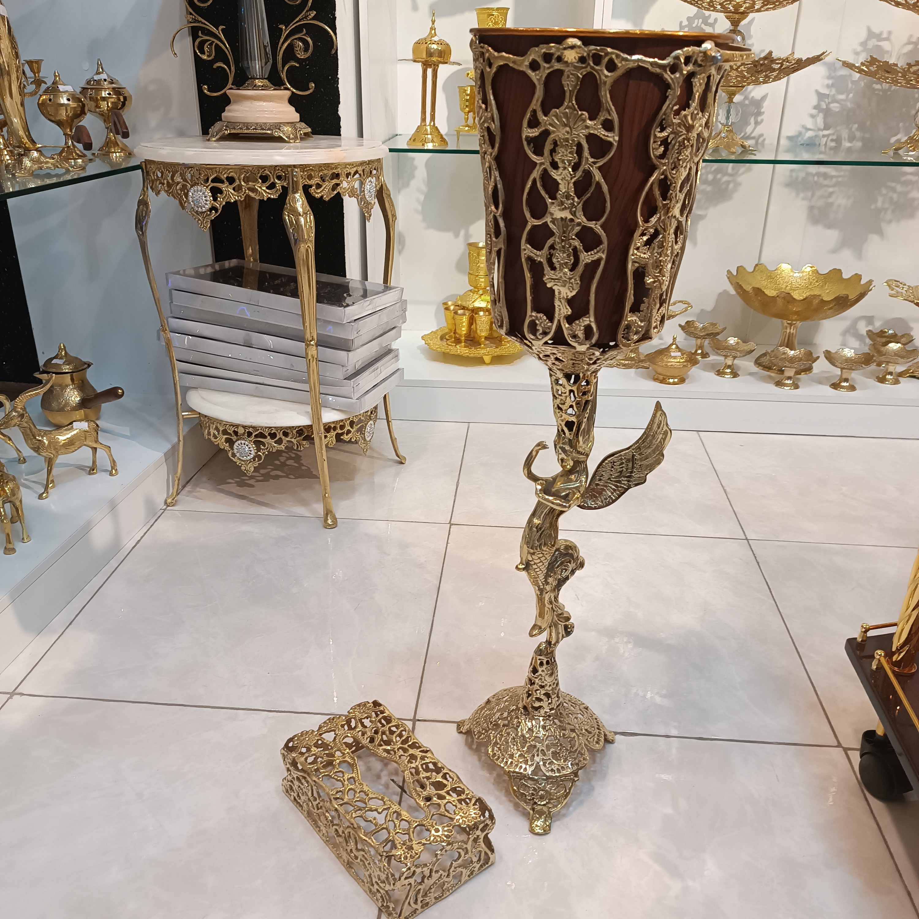 سطل و جا دستمال کاغذی برنجی (برنز) ایرانی 80 سانت سنگین وزن طرح گل مدل پایه ملائکه کیفیت درجه یک