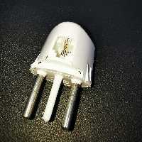 دوشاخه تلفن سوکتی