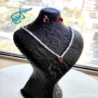 خرید نیمست زنانه نگین دار قرمز شیک طرح طلا رنگ ثابت کیفیت عالی کد 1715433 - ردگل