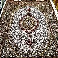 فرش دستبافت ماهی خوی بافت خوی اندازه 6 متری رنگ متن کرم کد136