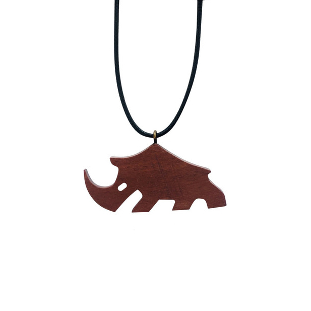 گردنبند مدل کرگدن چوبی