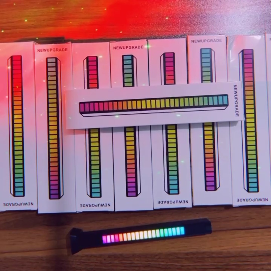 چراغ RGB لایت مدل اکولایزر شارژی