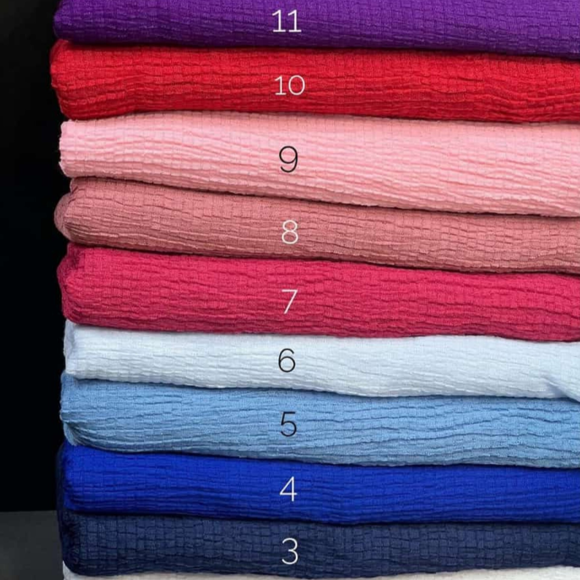 شال پفکی در 36 رنگ متفاوت شاد و تیره و مناسب همه جا و قیمت عالی