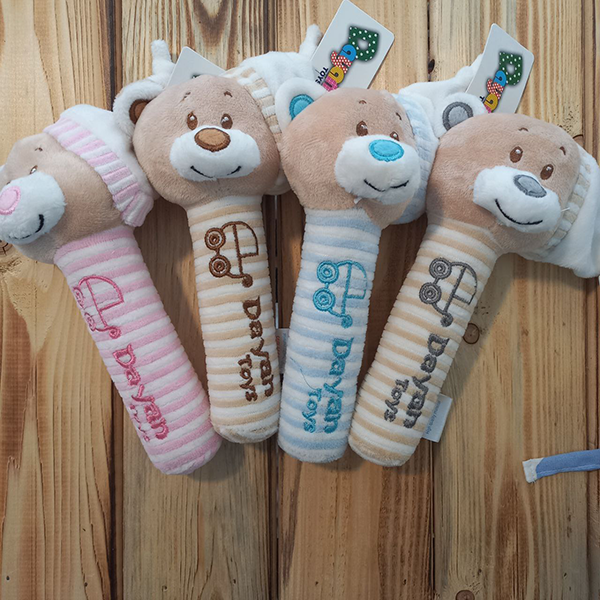 جغجغه سوسیسی مخملی طرح خرس دایان تویز