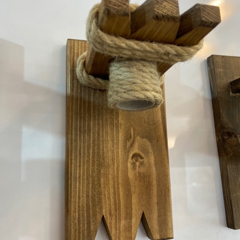 چراغ دیواری چوبی