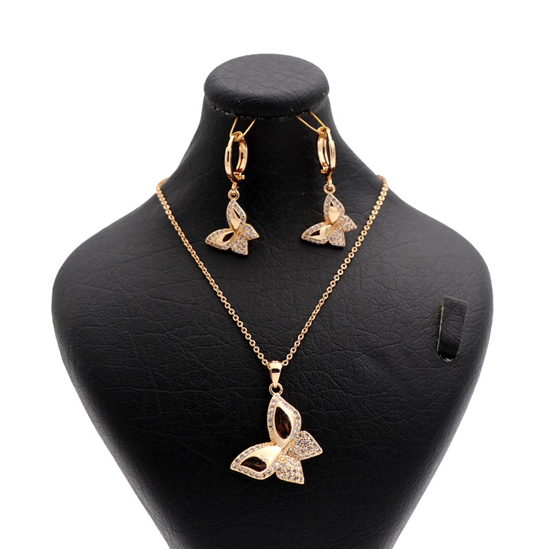 نیم ست طرح پروانه طلایی نگینی 71609