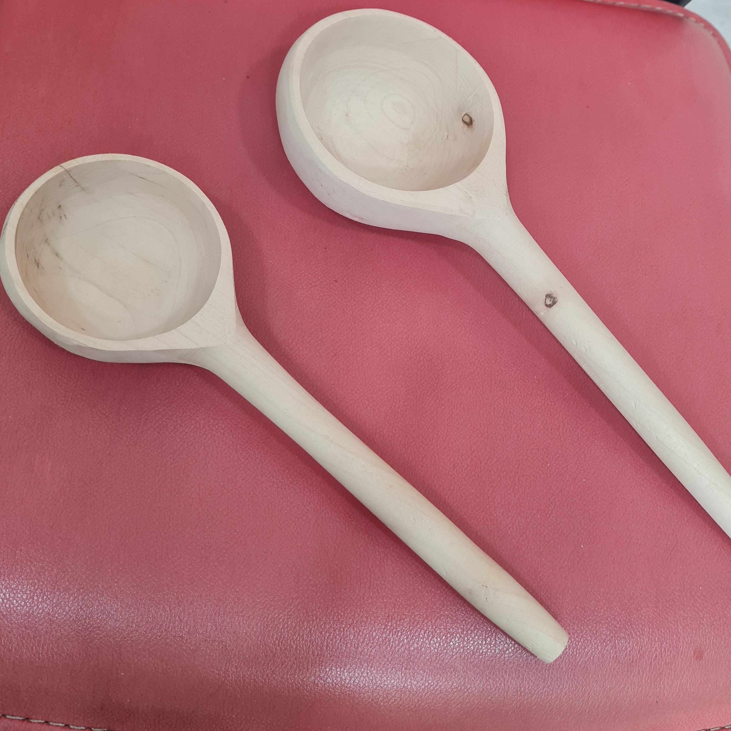 ملاقه چوبی بزرگ