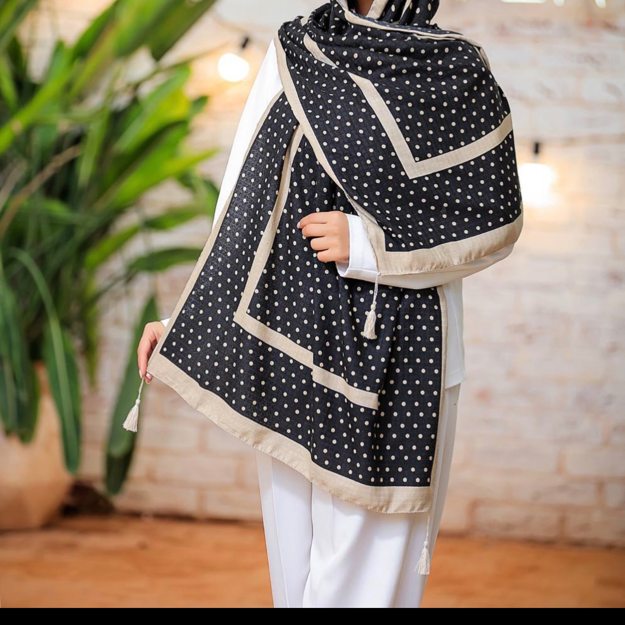 شال نخی با کیفیت منگوله دار پارچه مربعی خیس 06