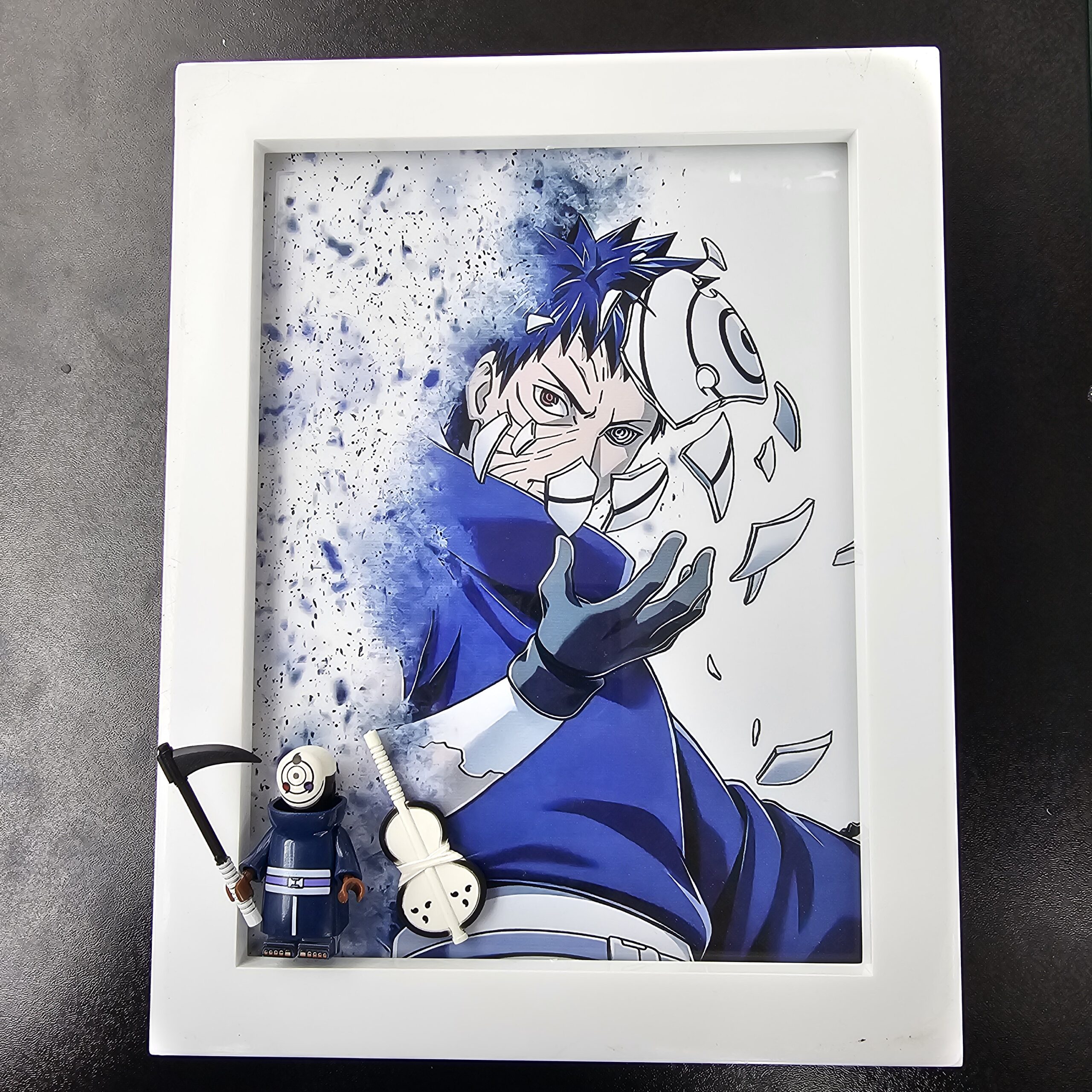 تابلو لگو اوبیتو