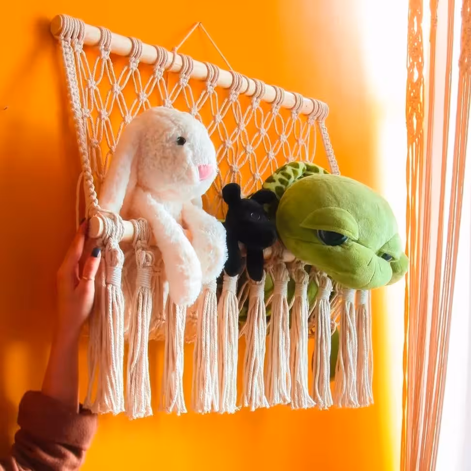 آویز عروسک 