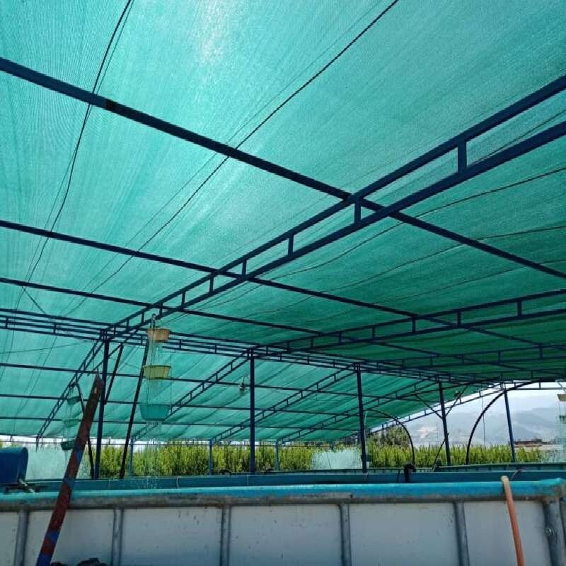 شید سایبان 80درصد 8 در 4 متر دور دوزی شده همراه با حلقه نصب