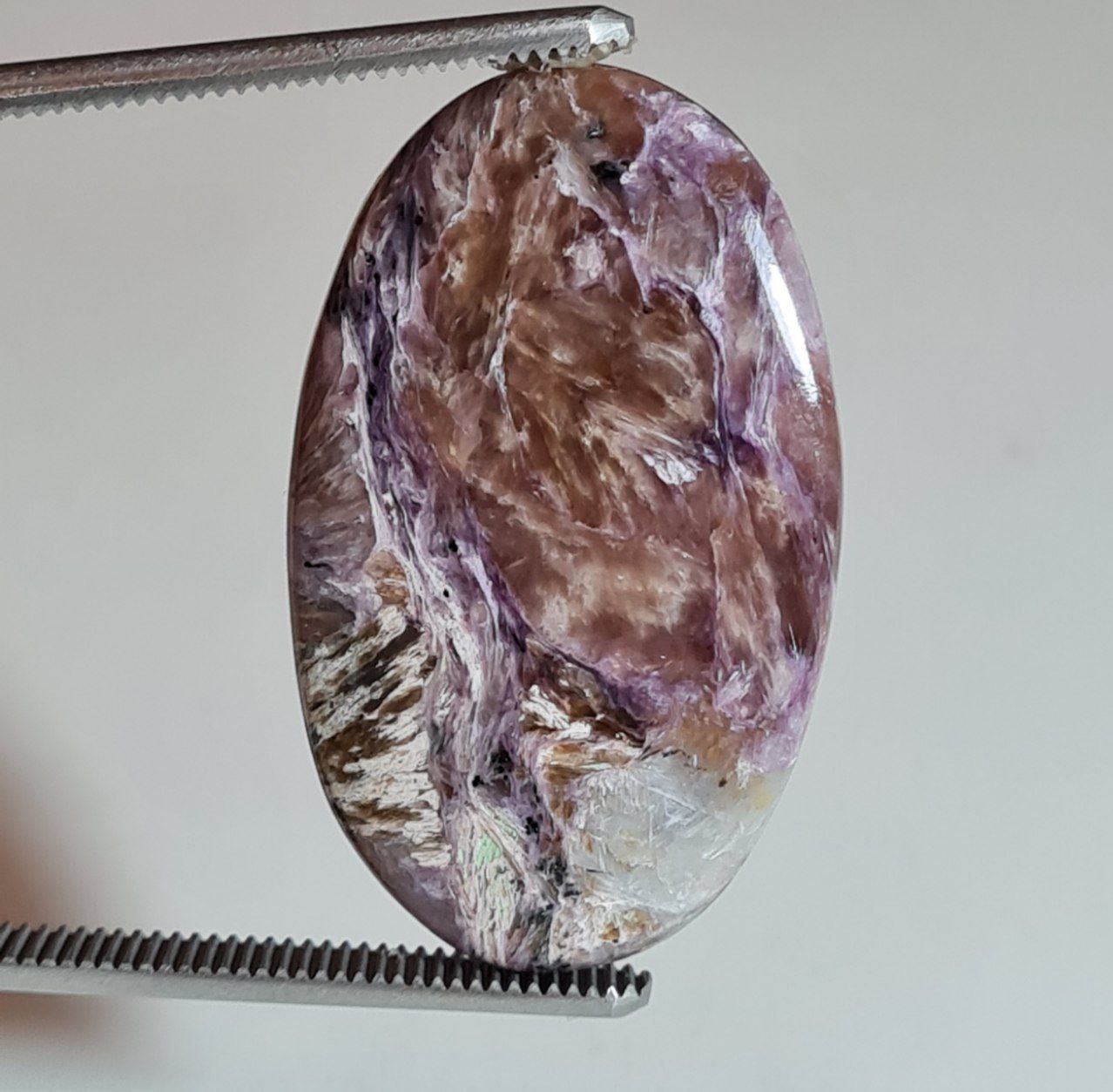 سنگ اصل چاروئیت طبیعی 5360