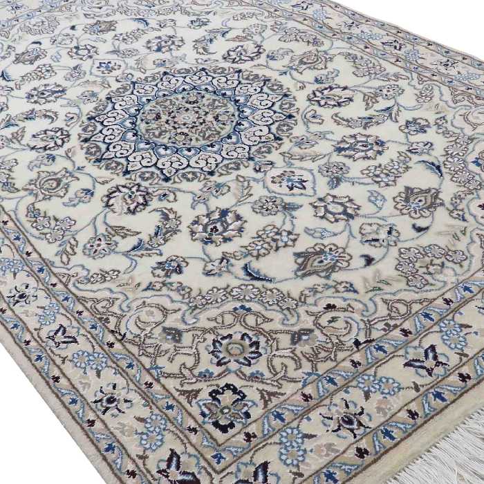 فرش دستبافت یک ونیم متری مدل نایین کد ۱۴