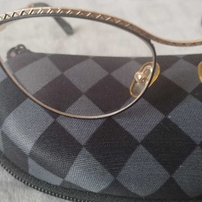 فرم عینک طرح گربه ای محکم و مقاوم طلایی