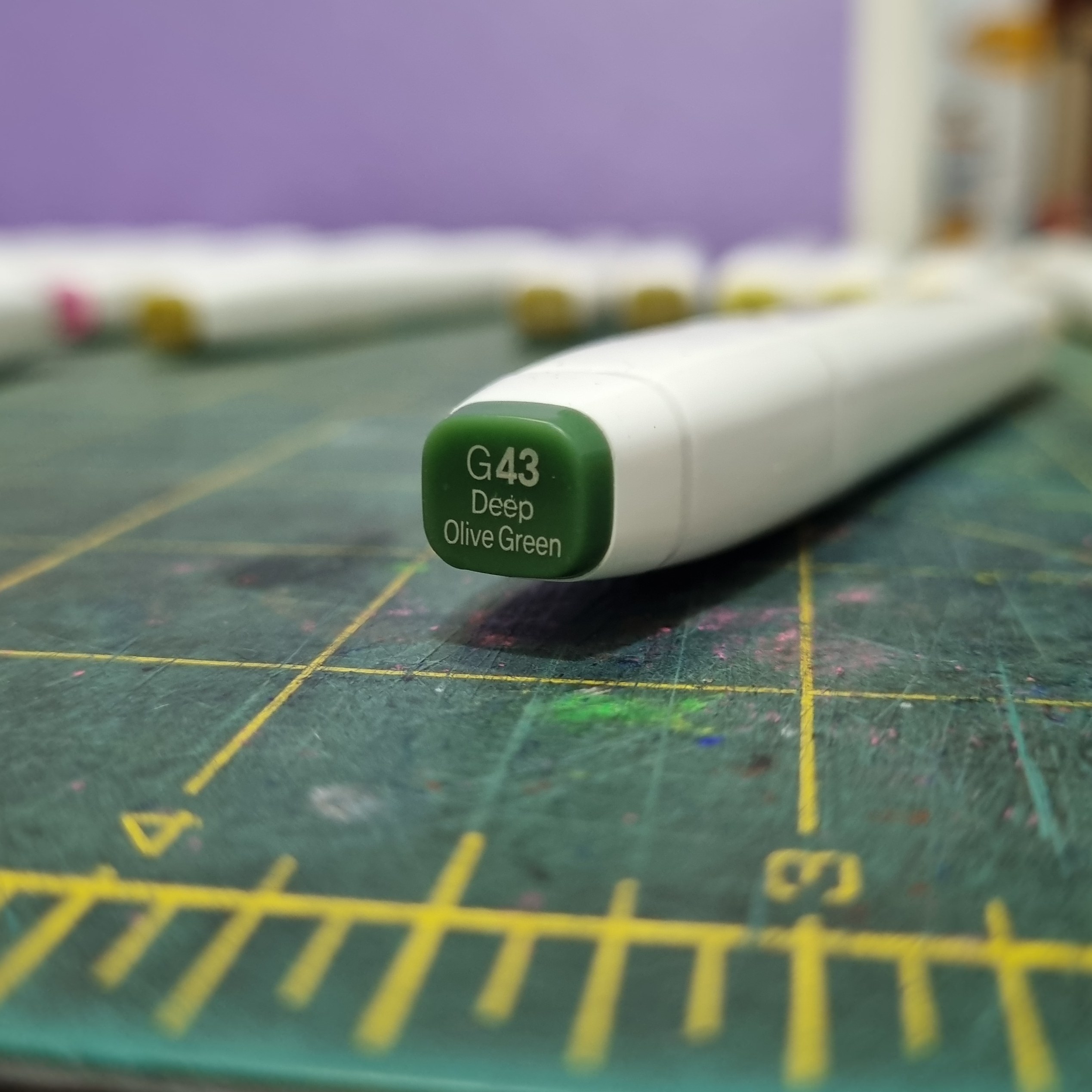 ماژیک براش دو سر  تاچ  DEEP OLIVE  GREEN  کد G 43
