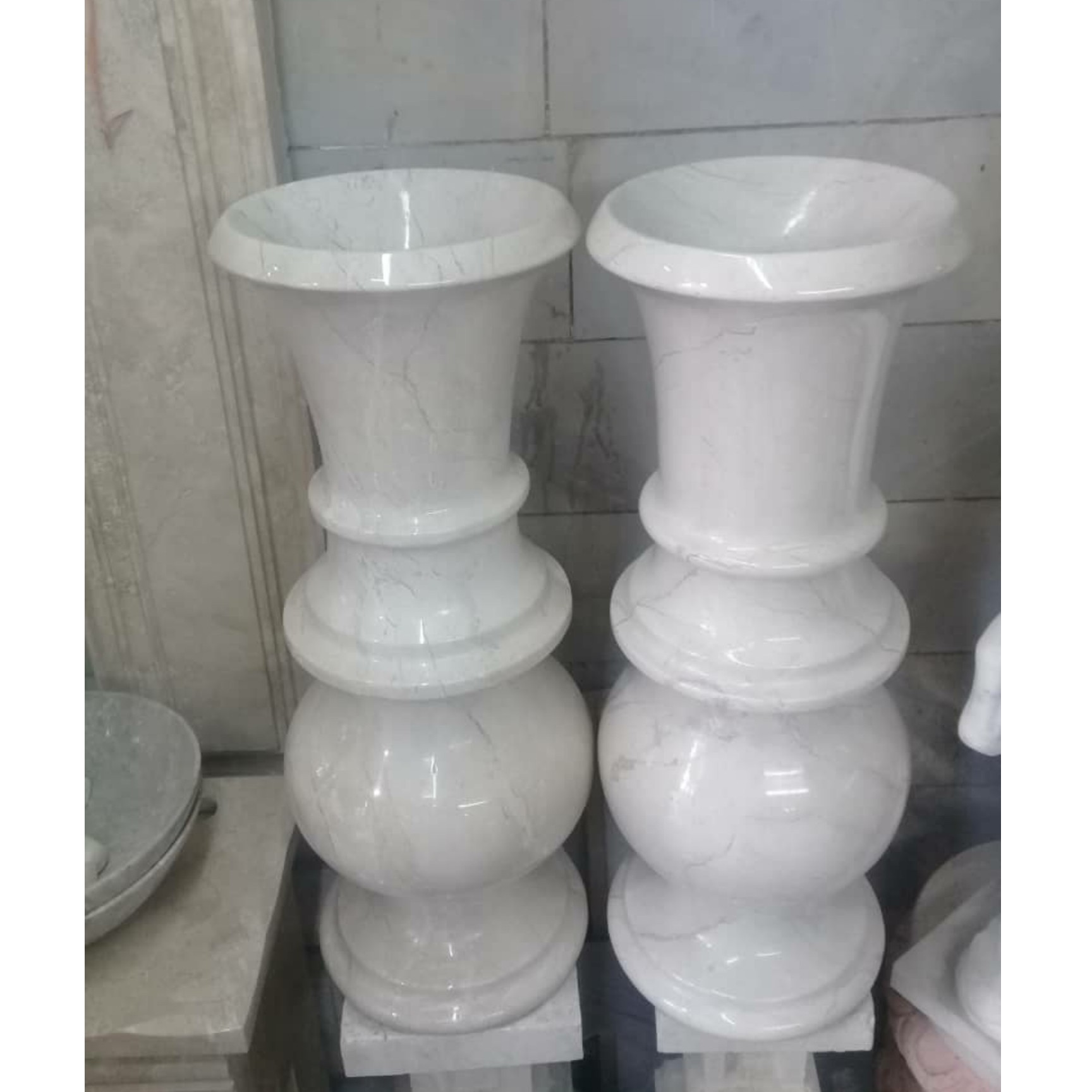 گلدان سنگی سایز متوسط دکوری گل مصنوعی ( 1 عدد )