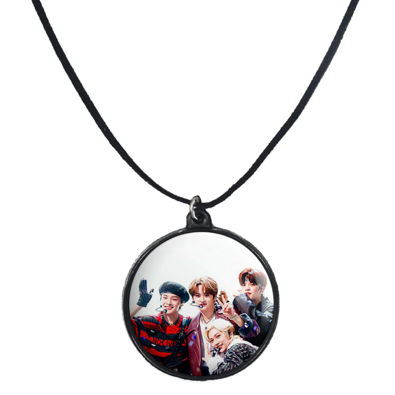 گردنبند پرمانه طرح straykids کد pmb.12289 مدل دو طرفه