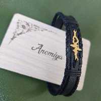 دستبند چرم  ضربان قلب دو گیس آنومیا با چرم کاملا طبیعی و با پلاک  و قفل دستبند رنگ ثابت  با یک سال گارانتی 