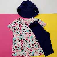 تیشرت و نیم لگ و کلاه