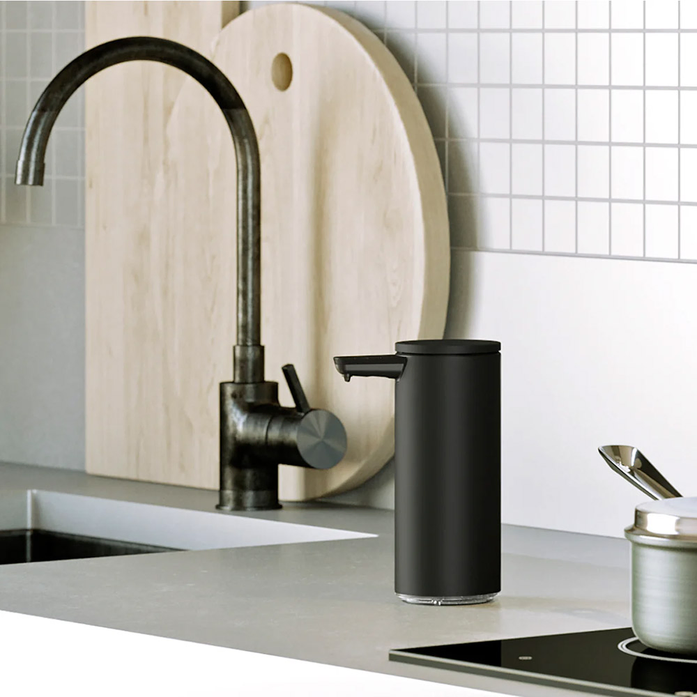 پمپ صابون مایع سنسور دار سیمپل هیومن مشکی مات simplehuman Rechargeable Sensor Soap Pump, Matte Black