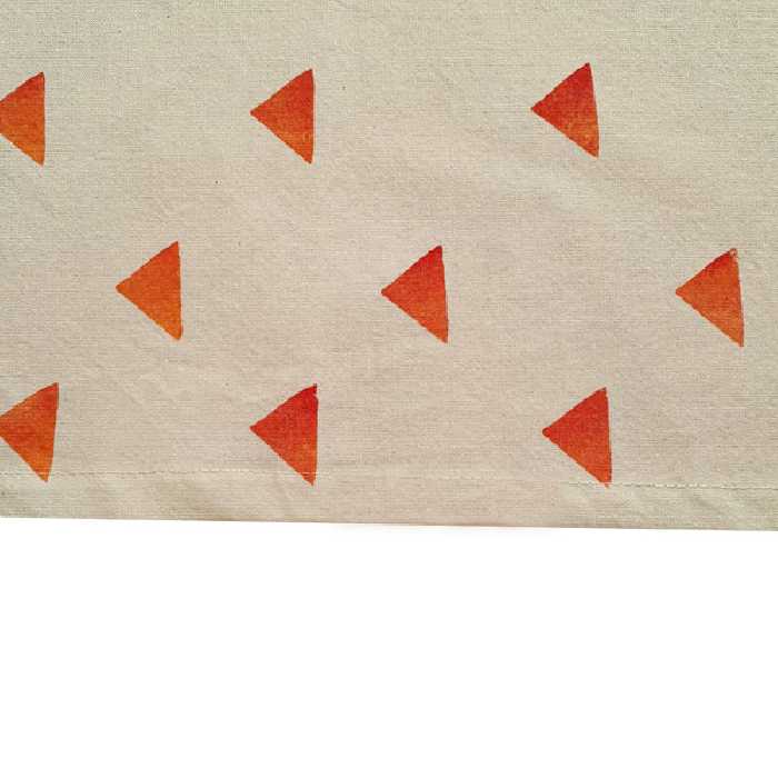 رومیزی چاپ دستی مدل زیر بشقابی