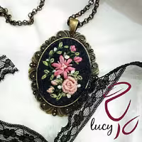 گردنبند گلدوزی لوسی کد026