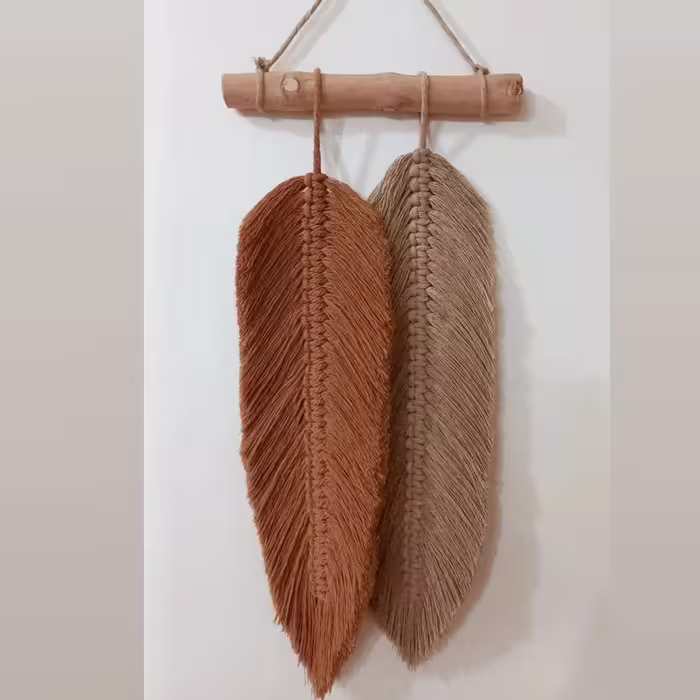 دیوارکوب پَر مکرومه 40 سانتی 