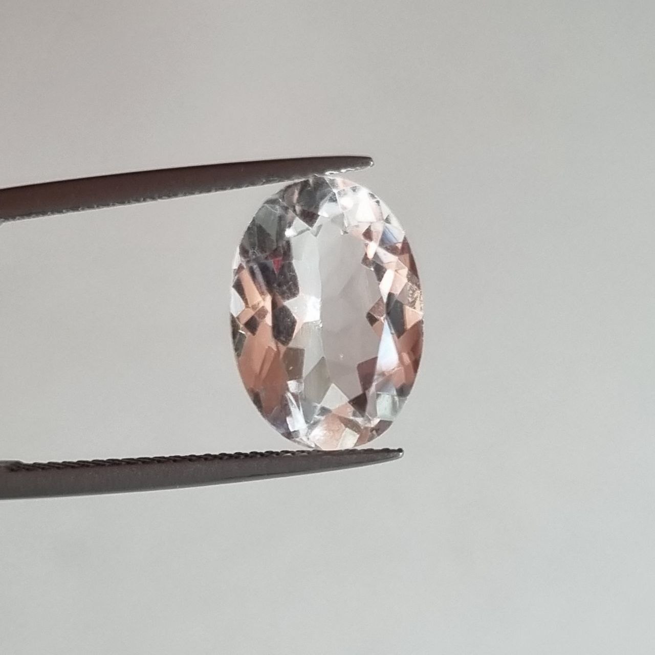 نگین کریستال کوارتز بیضی کوچک طبیعی 8157