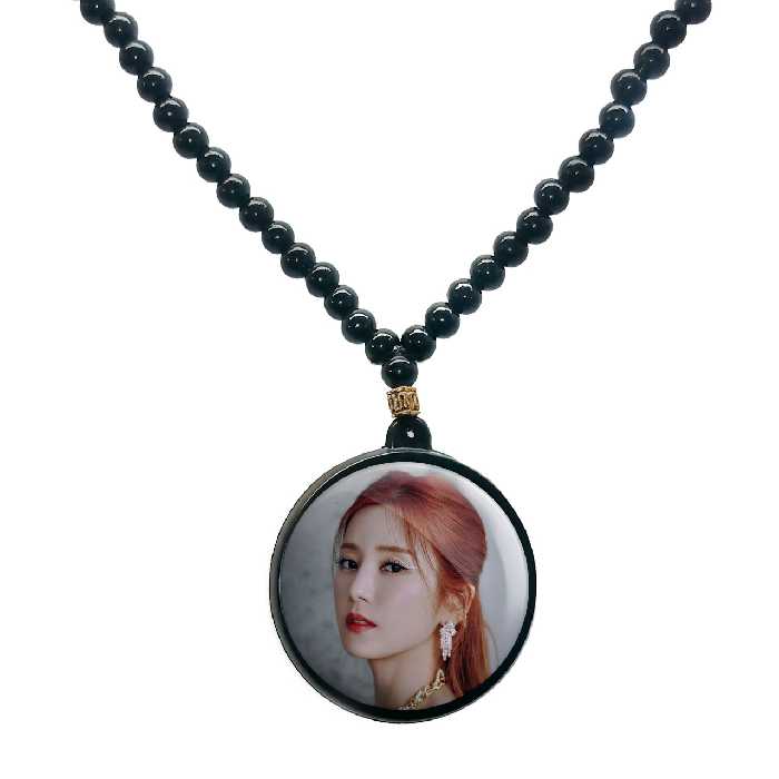 گردنبند پرمانه طرح Apink گروه موسیقی کد pmd.12079 مدل دو طرفه