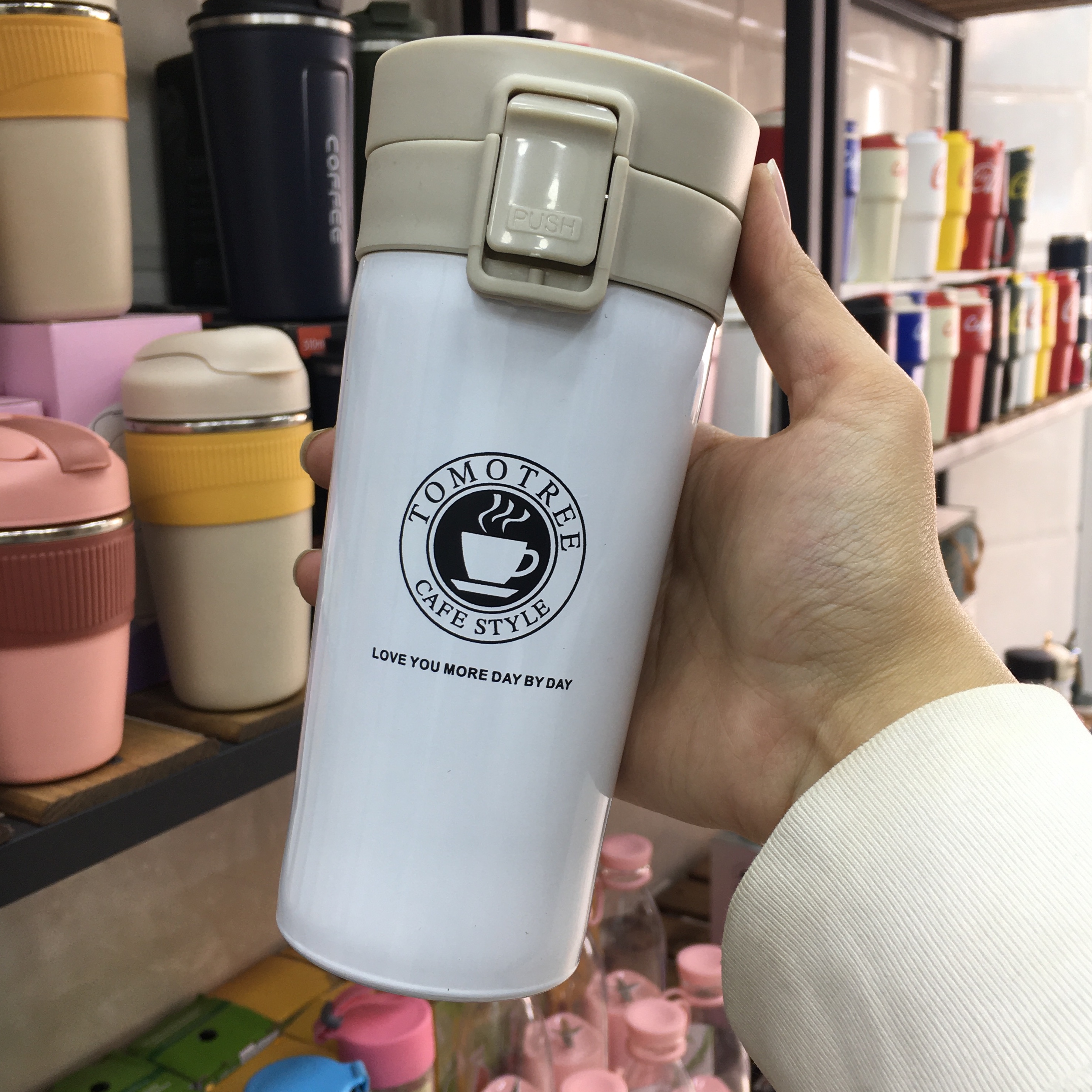 تراول ماگ کافی رنگ سفید