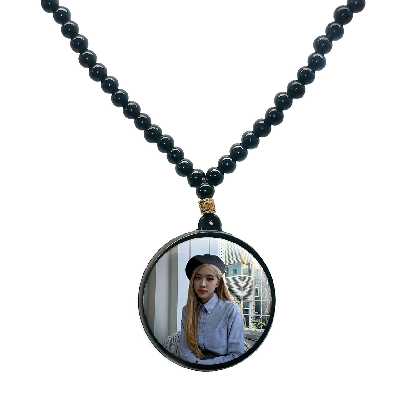 گردنبند پرمانه طرح بلک پینک کد pmd.18066 مدل دو طرفه