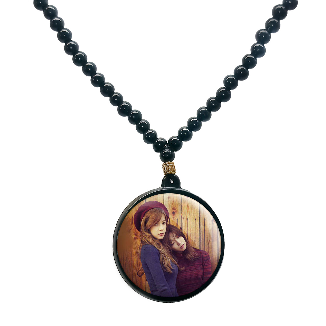 گردنبند پرمانه طرح Apinkگروه موسیقی کد pmd.11979 مدل دو طرفه