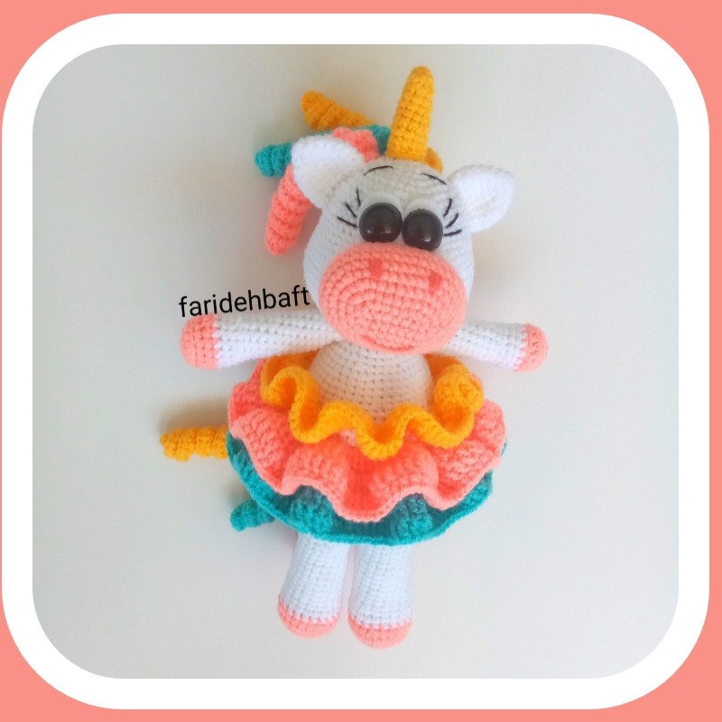 عروسک دستبافت اسب تکشاخ ،24 سانت