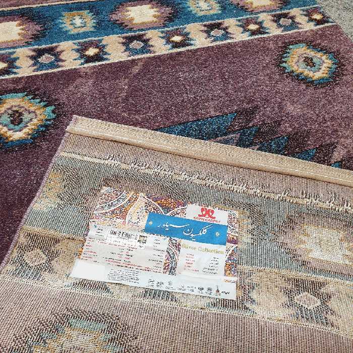 فرش ماشینی ساوین طرح 7286 زمینه بنفش تیره