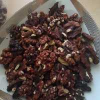 مغز گردو فسنجونی نیم کیلویی تازه و بدون کرم خوردگی، تازه مغز شده