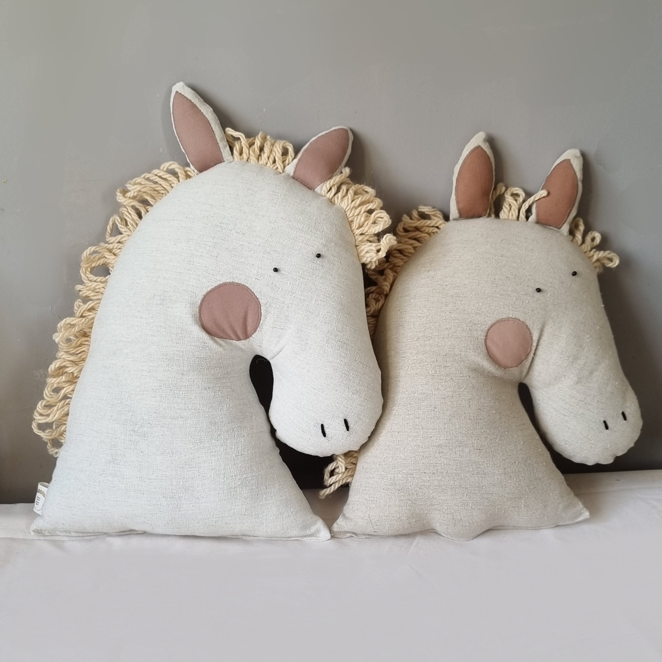 کوسن لینن اسب