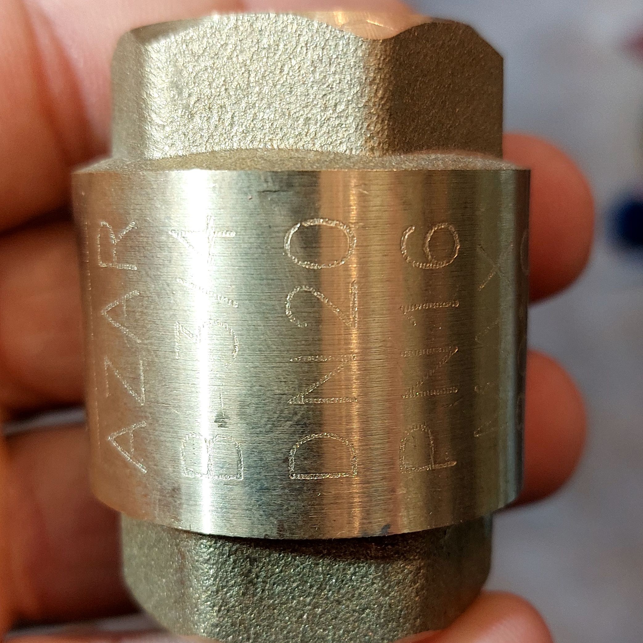 شیر یکطرفه 3.4 آذر سنگین برنجی