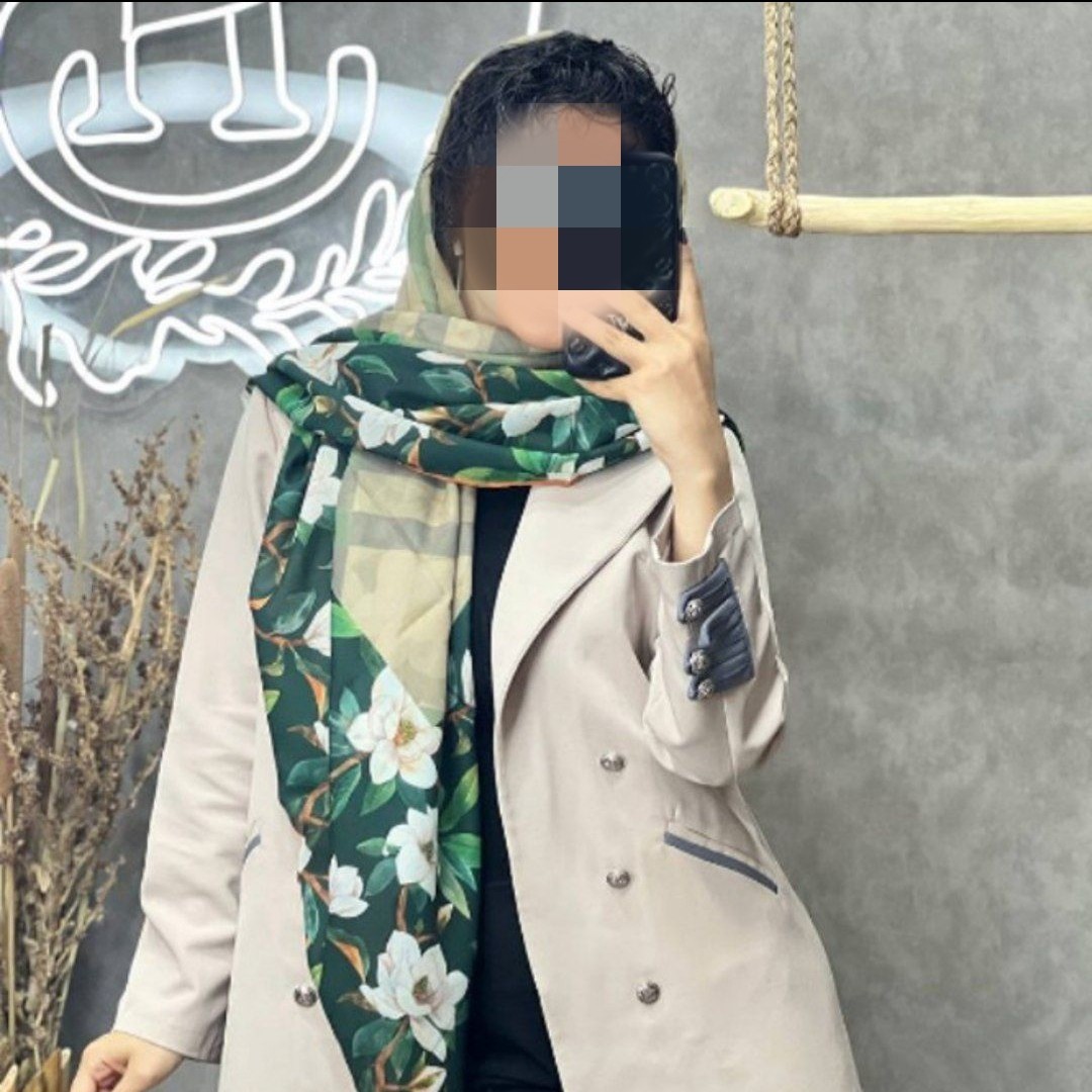 روسری
جنس حریرنخ
قواره140
دوردست دوز