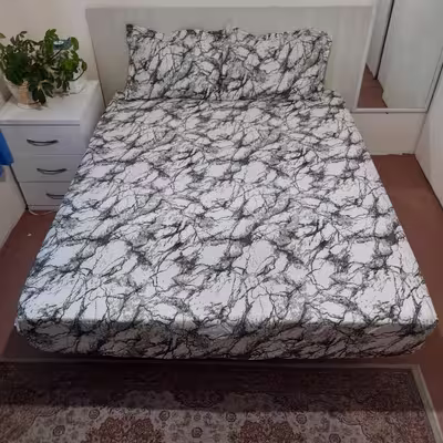 سرویس ملحفه مدل کشدار ni09087 طرح ماربل کد 140 دو نفره سه تکه