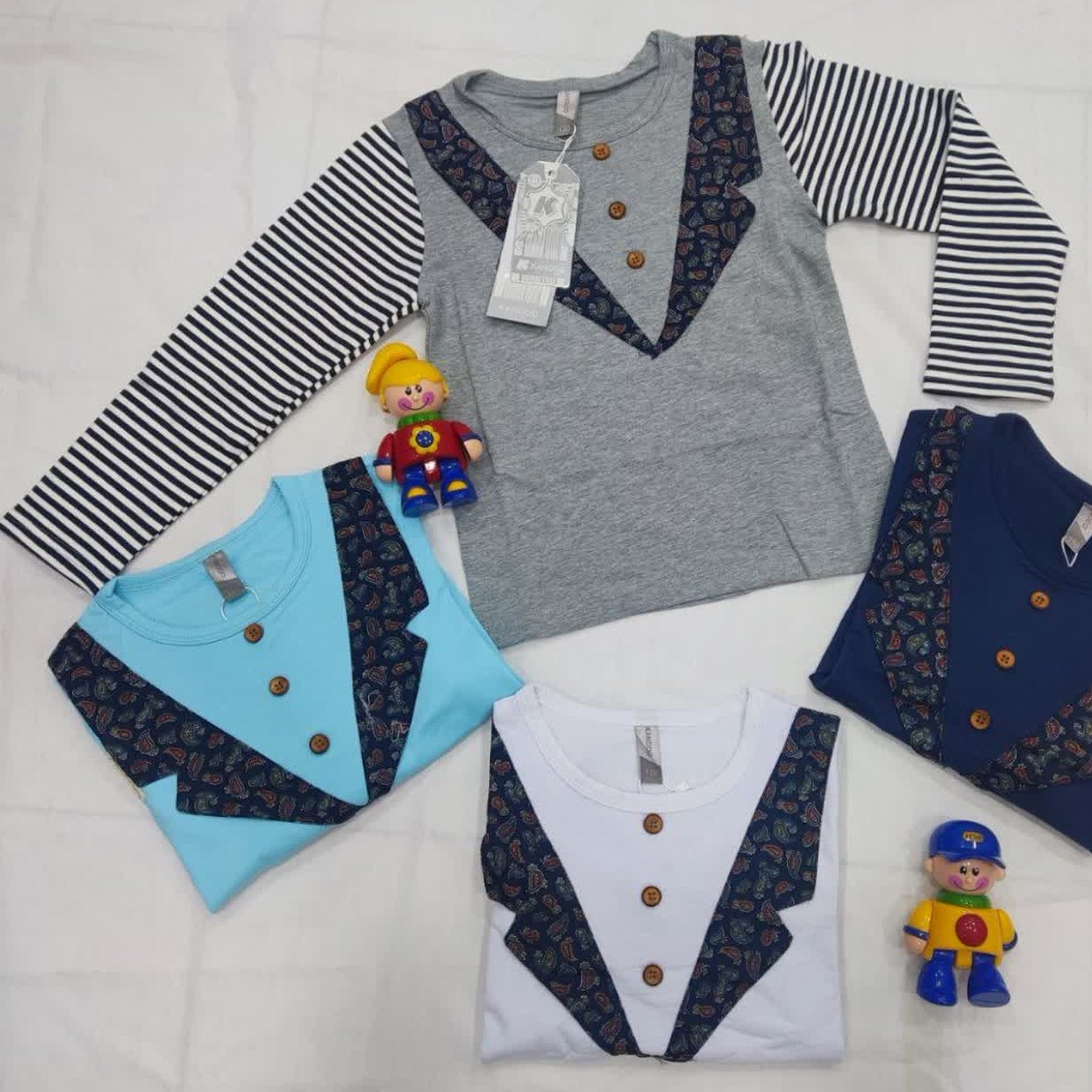  بلوز تک اسپرت
 قیمت 185 هزار تومان 
 جنس نخ پنبه 
 سایز 3 تا 8 سال 
