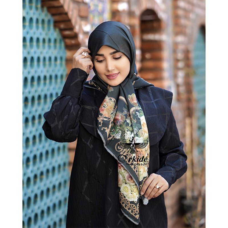 روسری نخ ابریشم گارزا قواره 130 سانت GK122502
