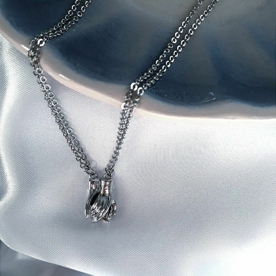 گردنبند سِت  با پلاک دست مگنتی