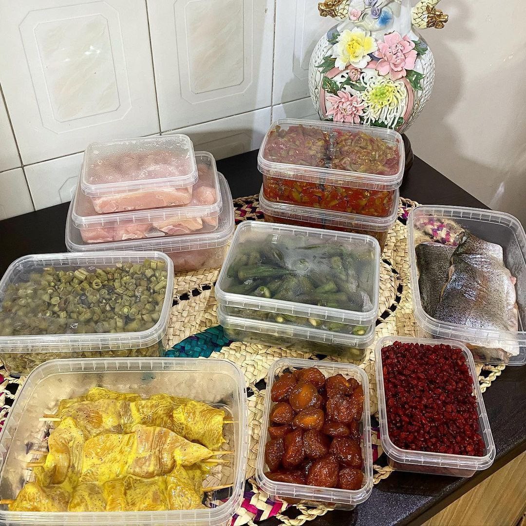 ظروف فریزری 2000 میل برای گذاتشن مواد غذایی داخل فریزر